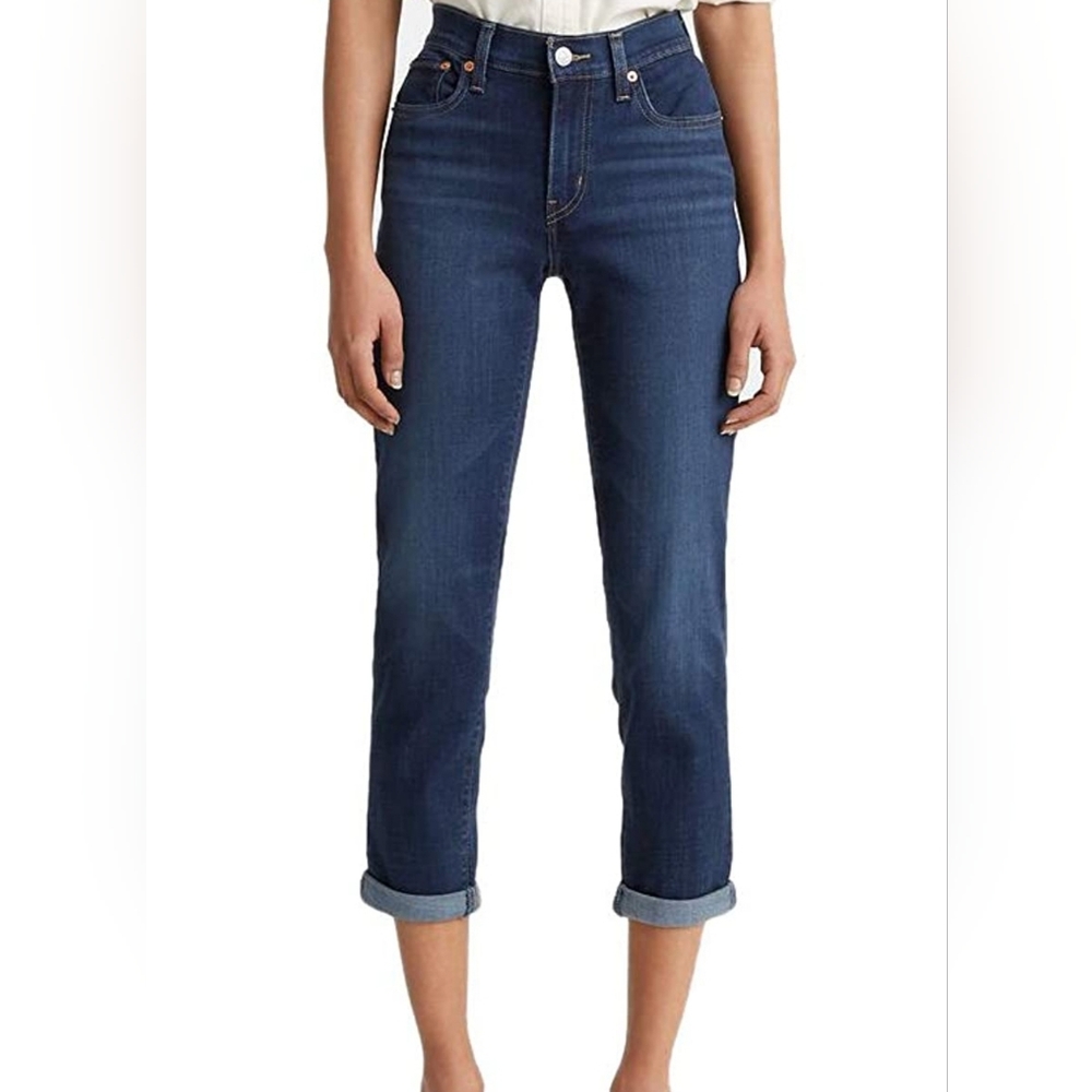 NWT Levi's Womens New Boyfriend Jeans sz 30